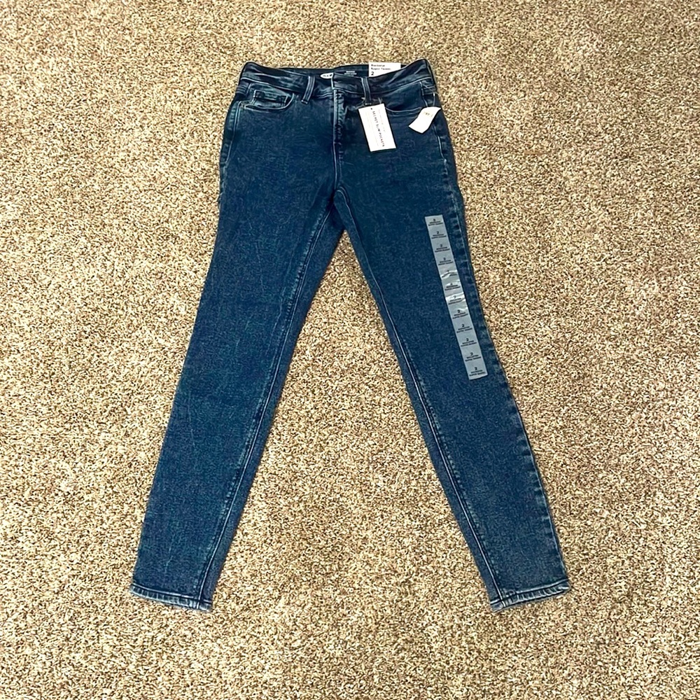 Old Navy Rockstar super skinny jeans